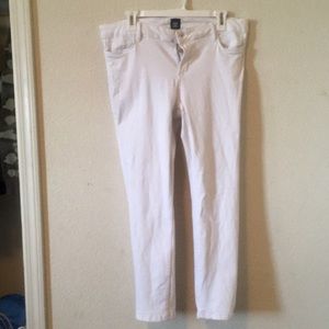 White long skinny jeans
